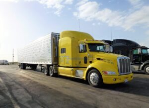 transport, automobile, truck, vehicle, trailer, yellow, car park, truck truck, truck american, truck, truck, truck, truck, truck, trailer, trailer
